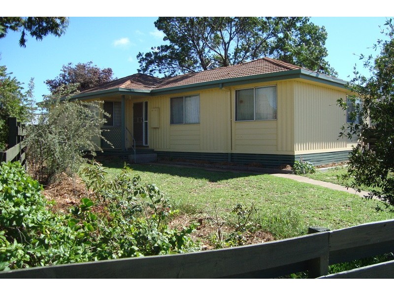 7 Harrison Crescent, Swan Hill VIC 3585