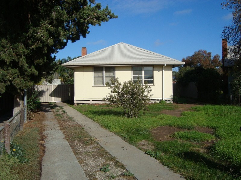 7 Murrull Avenue, Swan Hill VIC 3585