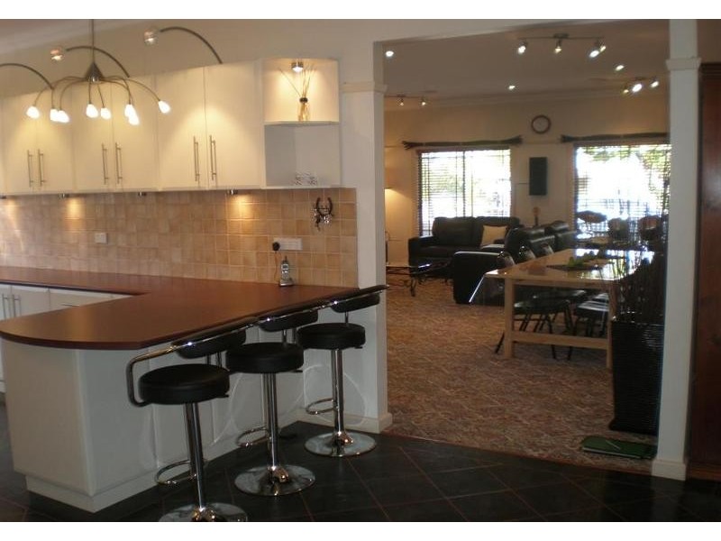 16 Donnington Street, Swan Hill VIC 3585