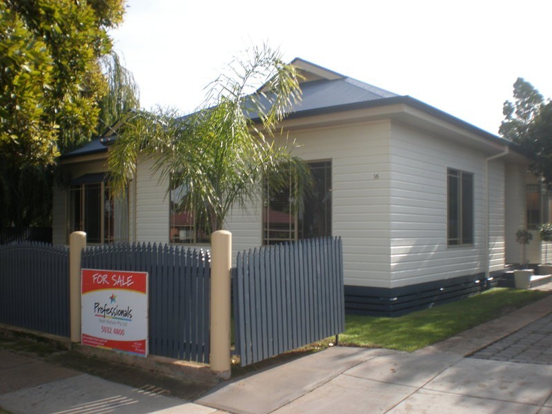 16 Donnington Street, Swan Hill VIC 3585