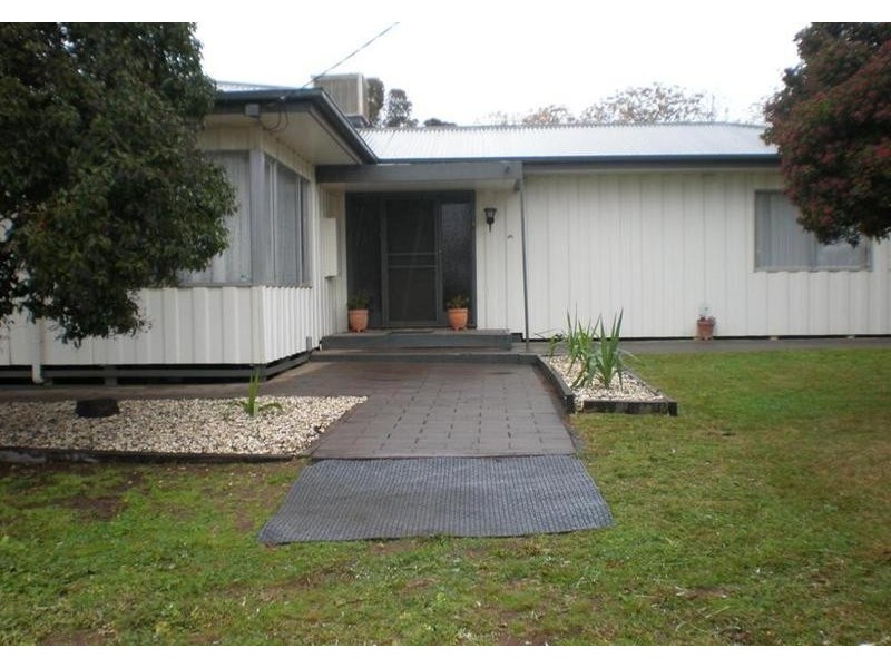 69 Sea Lake Road, Swan Hill VIC 3585