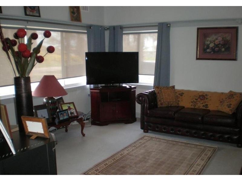 19 Birdwood Avenue, Nyah West VIC 3595