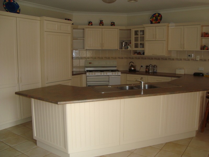 10 Cleeland Drive, Swan Hill VIC 3585