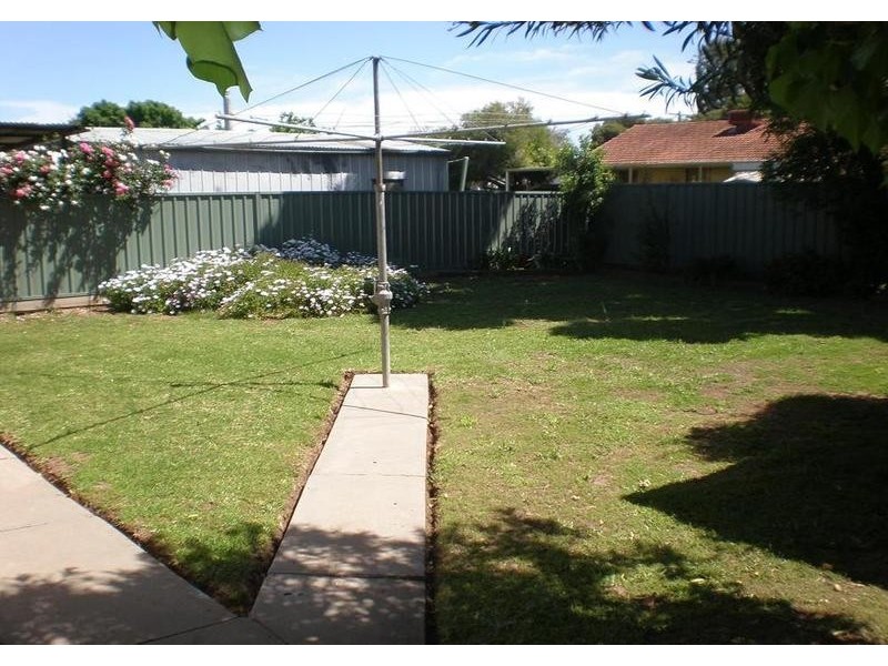 8 Eyre Court, Swan Hill VIC 3585