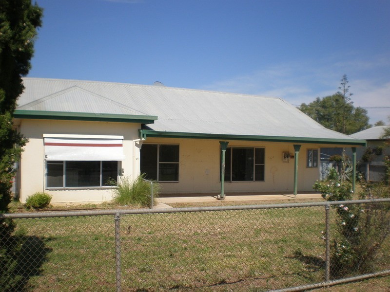 24 Murray Valley Highway, Lake Boga VIC 3584