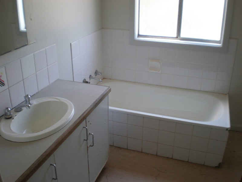 24 Murray Valley Highway, Lake Boga VIC 3584