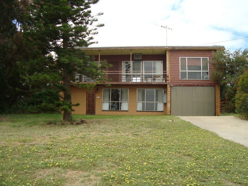 331 Lakeside Drive, Lake Boga VIC 3584