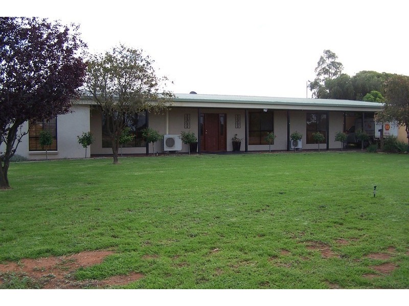 25 Long Lake Road, Lake Boga VIC 3584