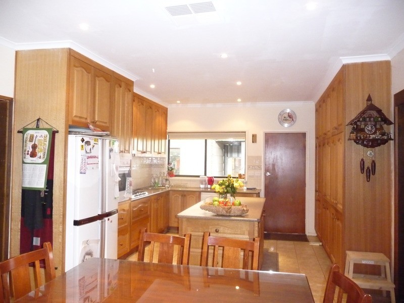 1 Murray Valley Highway, Wood Wood VIC 3596