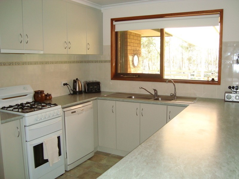 4823 Murray Valley Highway, Castle Donnington VIC 3585