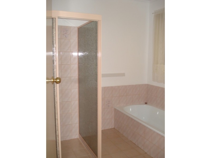 50 Parkview Drive, Swan Hill VIC 3585