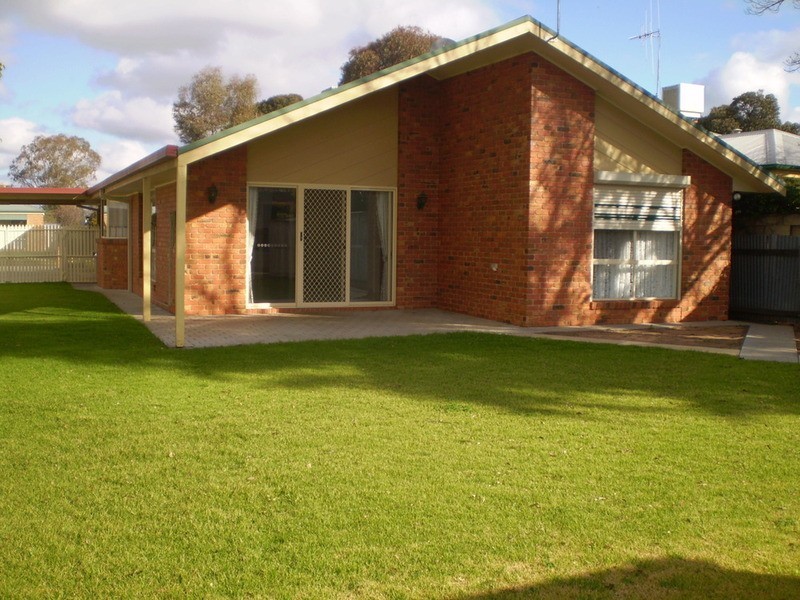 2 Wonnon Court, Swan Hill VIC 3585