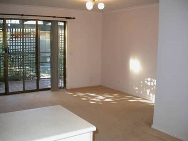 15/3-5 Parnee Street, Swan Hill VIC 3585