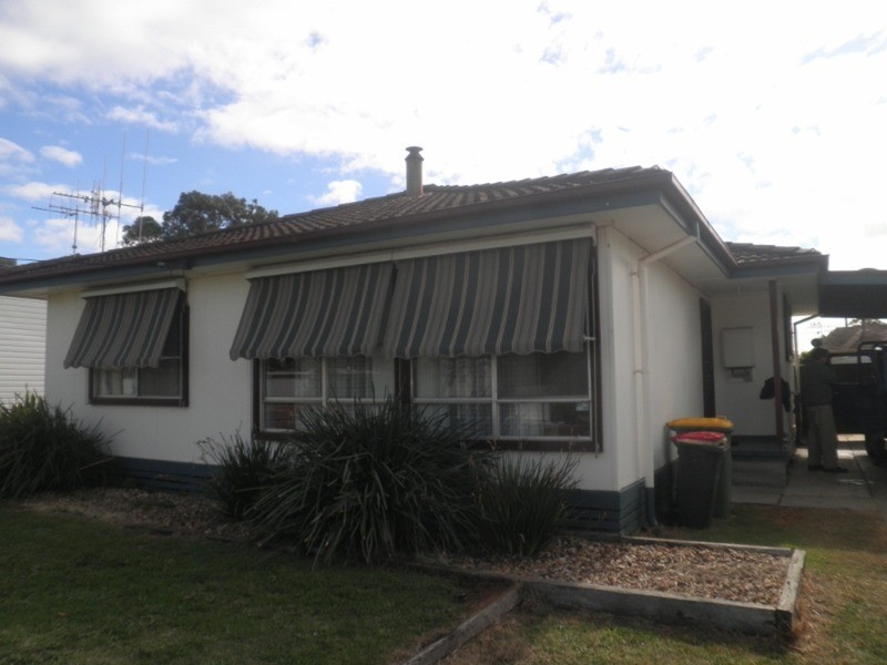 14 Bruton Grove, Swan Hill VIC 3585