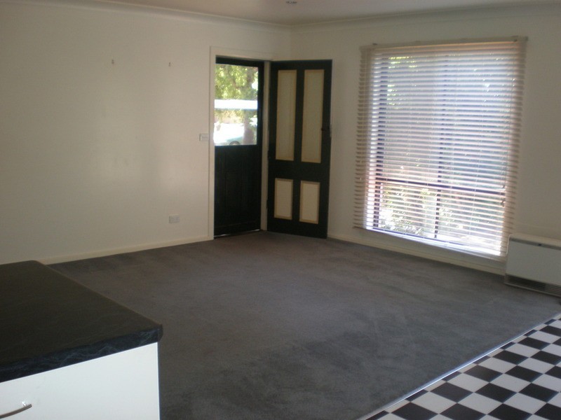 90 High Street, Swan Hill VIC 3585