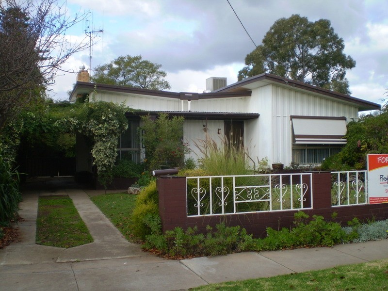 5 Dunstone Street, Swan Hill VIC 3585