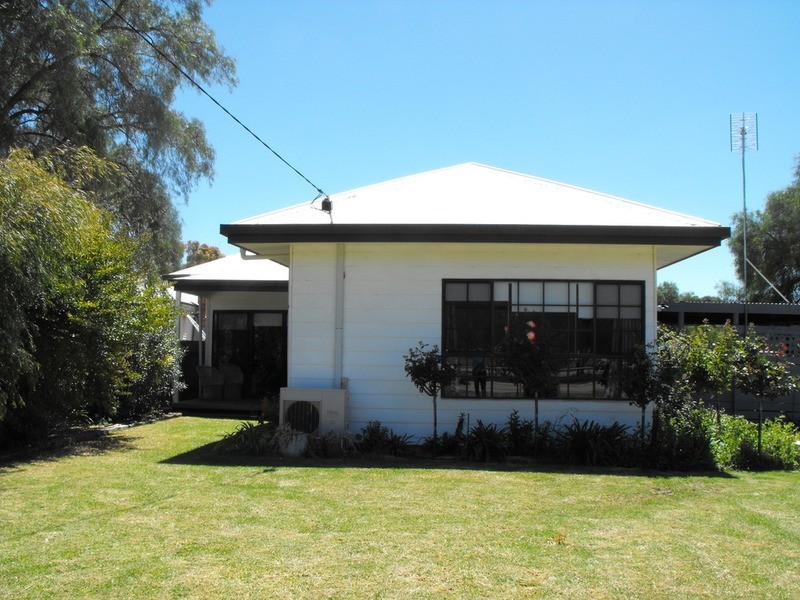 10 View Street, Lalbert VIC 3542