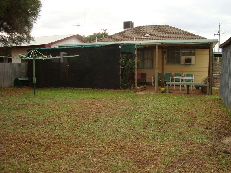 23 Bruton Grove, Swan Hill VIC 3585