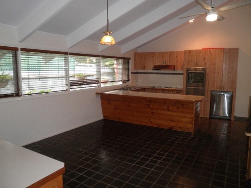 28 Douglas Avenue, Swan Hill VIC 3585