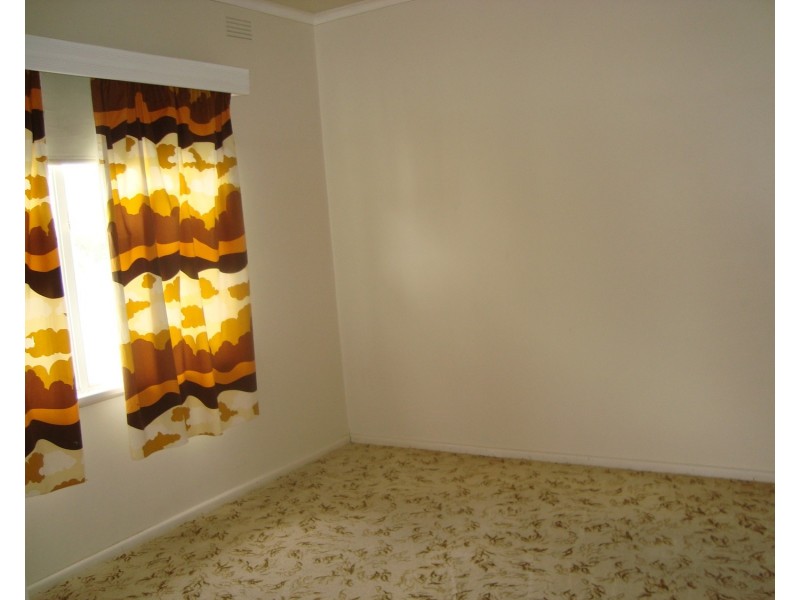 142 Thurla Street, Swan Hill VIC 3585