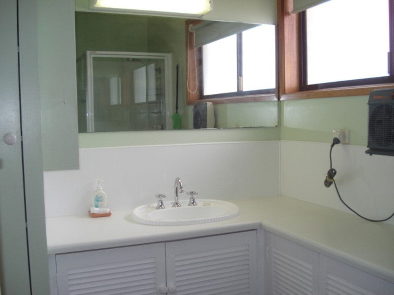 4 Willakool Drive, Lake Boga VIC 3584