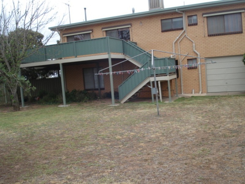 4 Willakool Drive, Lake Boga VIC 3584