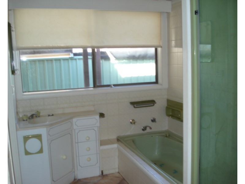 180 Stradbroke Avenue, Swan Hill VIC 3585