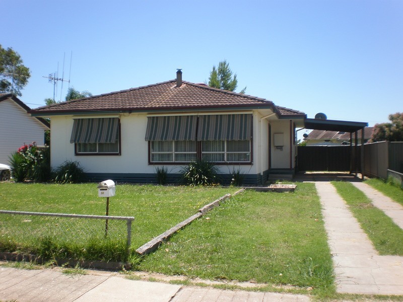 14 Bruton Grove, Swan Hill VIC 3585