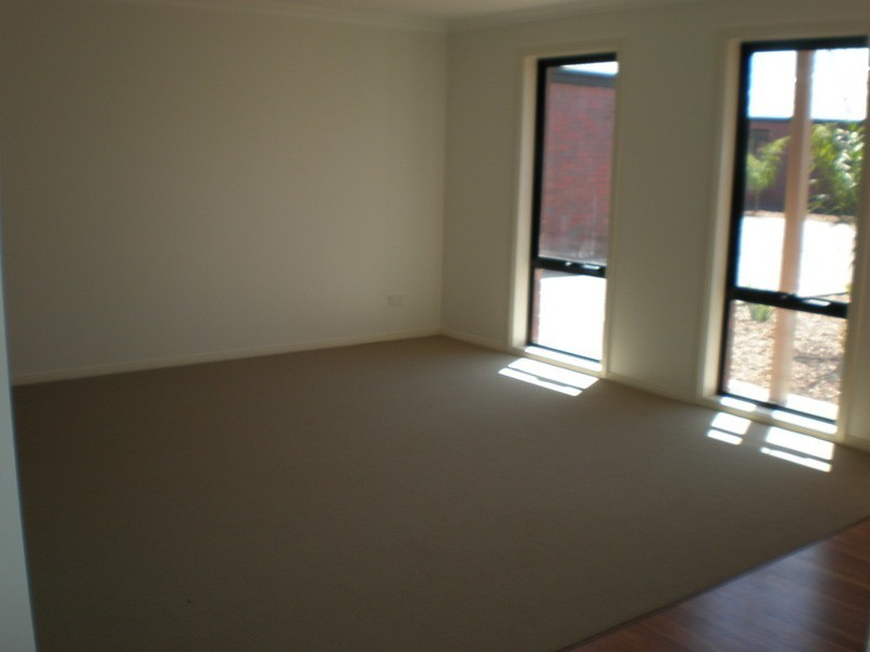 2/9 Betts Court, Swan Hill VIC 3585