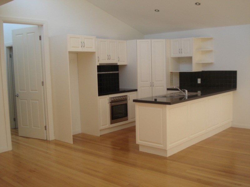 2/36 Palaroo Street, Swan Hill VIC 3585