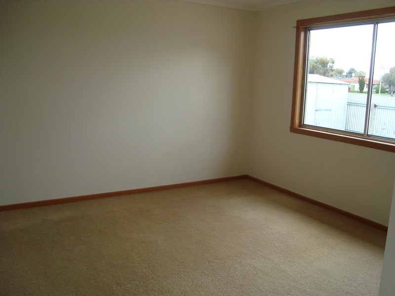 36 Harrison Crescent, Swan Hill VIC 3585