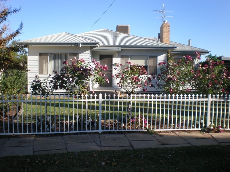 6 Gordon Court, Swan Hill VIC 3585