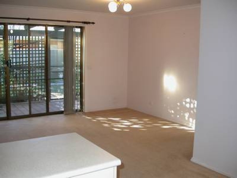 15/3-5 Parnee Street, Swan Hill VIC 3585