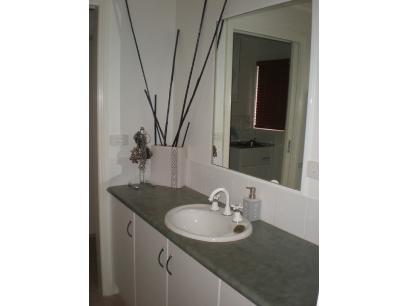 2/26 Dunstone Street, Swan Hill VIC 3585