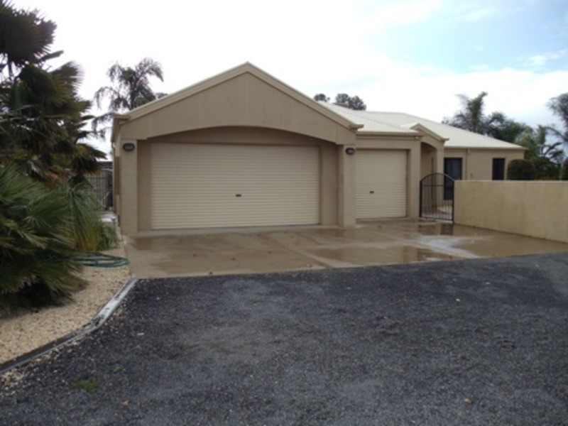 5 Inverell Court, Lake Boga VIC 3584