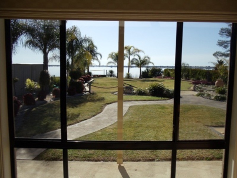 5 Inverell Court, Lake Boga VIC 3584