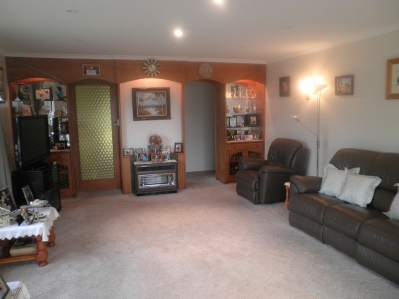 12 Douglas Avenue, Swan Hill VIC 3585