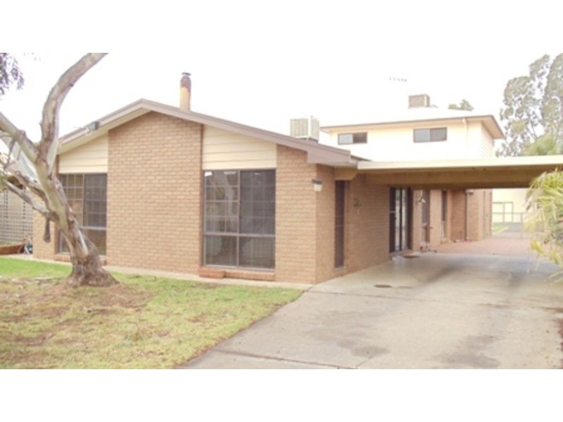 23 Ashton Street, Swan Hill VIC 3585