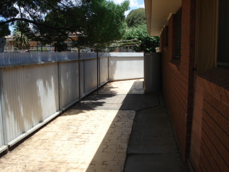 2/123 McCallum Street, Swan Hill VIC 3585