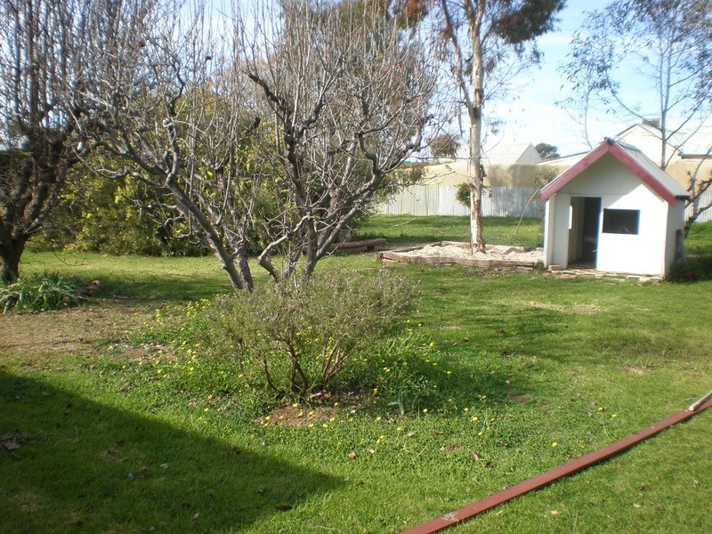 5 Birdwood Avenue, Nyah West VIC 3595