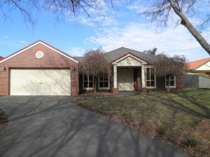 17 Currawong Court, Murray Downs NSW 3585