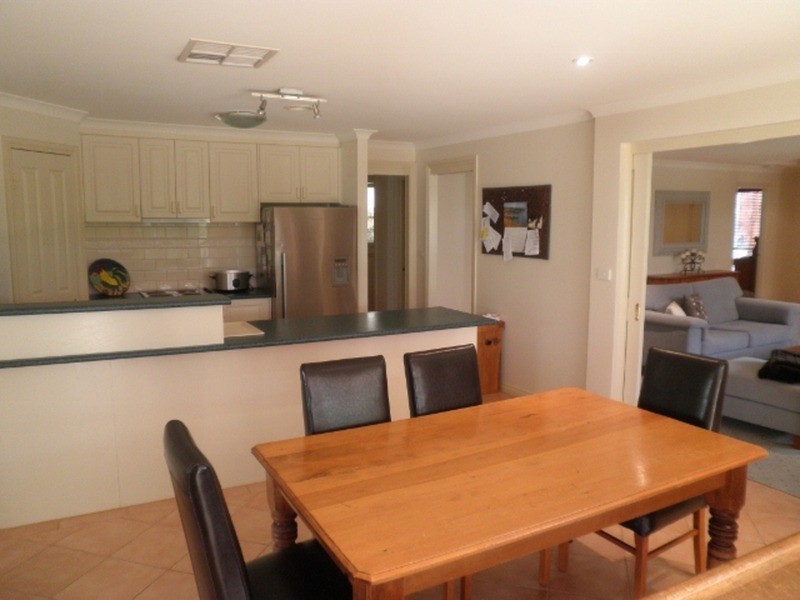 17 Currawong Court, Murray Downs NSW 3585