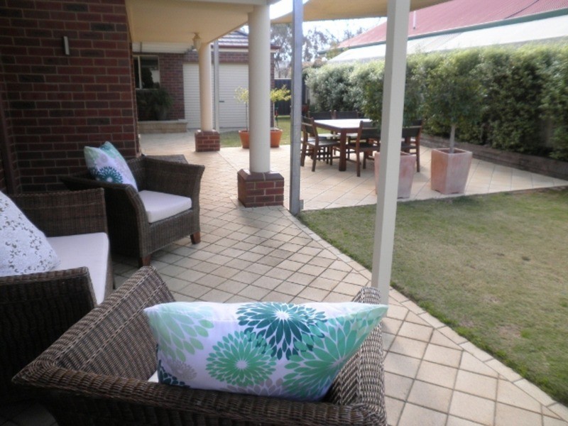 17 Currawong Court, Murray Downs NSW 3585