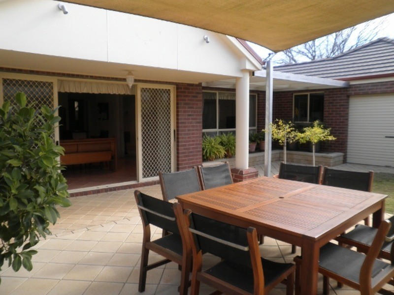 17 Currawong Court, Murray Downs NSW 3585