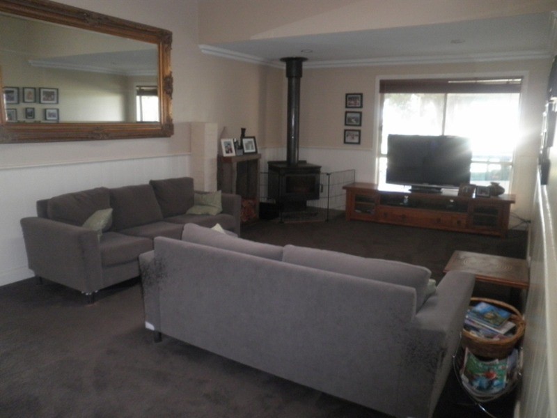 19 Kimberley Avenue, Swan Hill VIC 3585