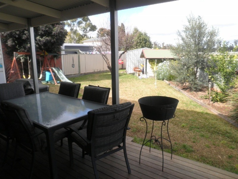 19 Kimberley Avenue, Swan Hill VIC 3585