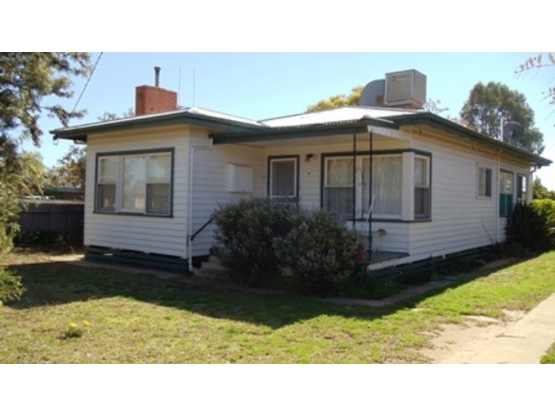 18 Ashton Street, Swan Hill VIC 3585