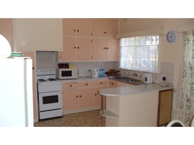 18 Ashton Street, Swan Hill VIC 3585