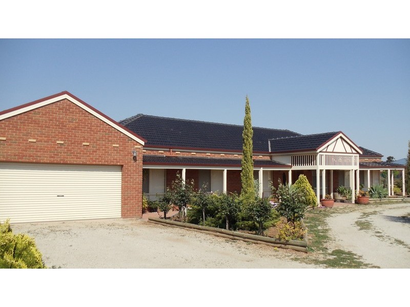 61 Butterworth Street, Swan Hill VIC 3585