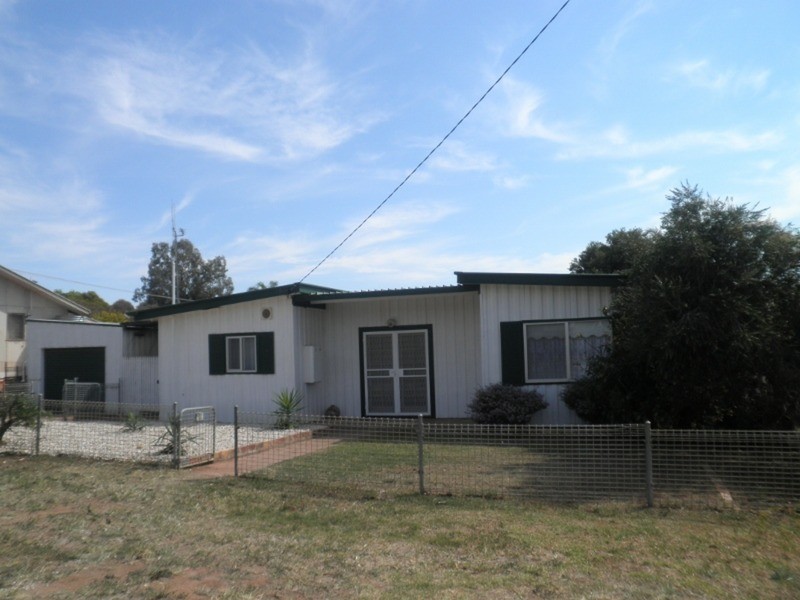 11 Hayes Hill Road, Nyah VIC 3594